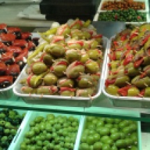 Juicy olives in the Mercado